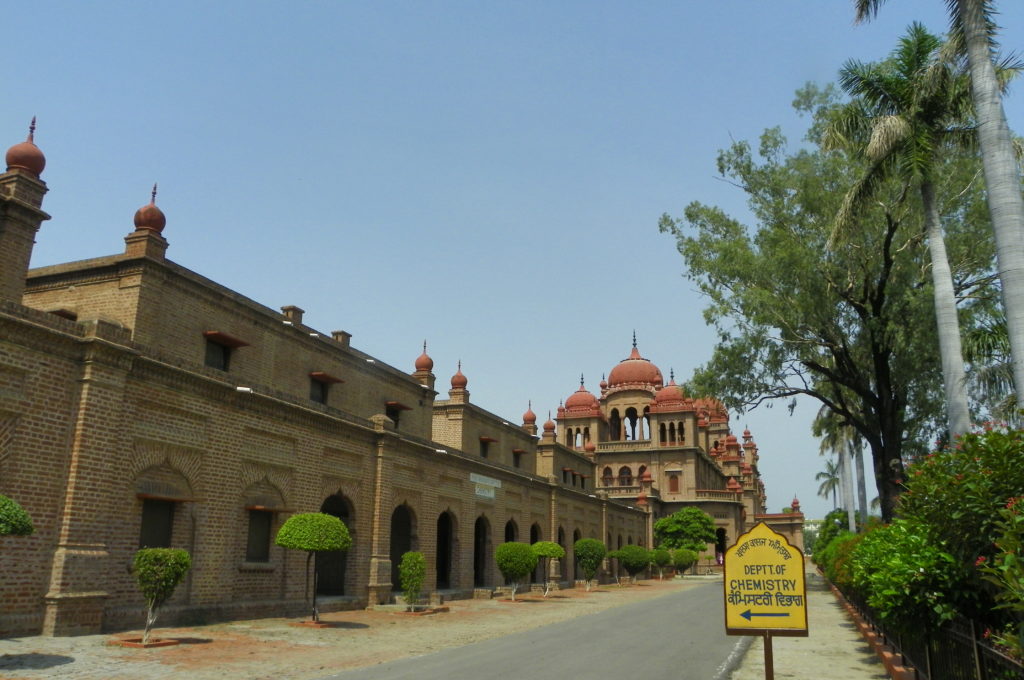 Maharaja Ranjit Singh Museum Amritsar me ghumne ki jagah In Hindi