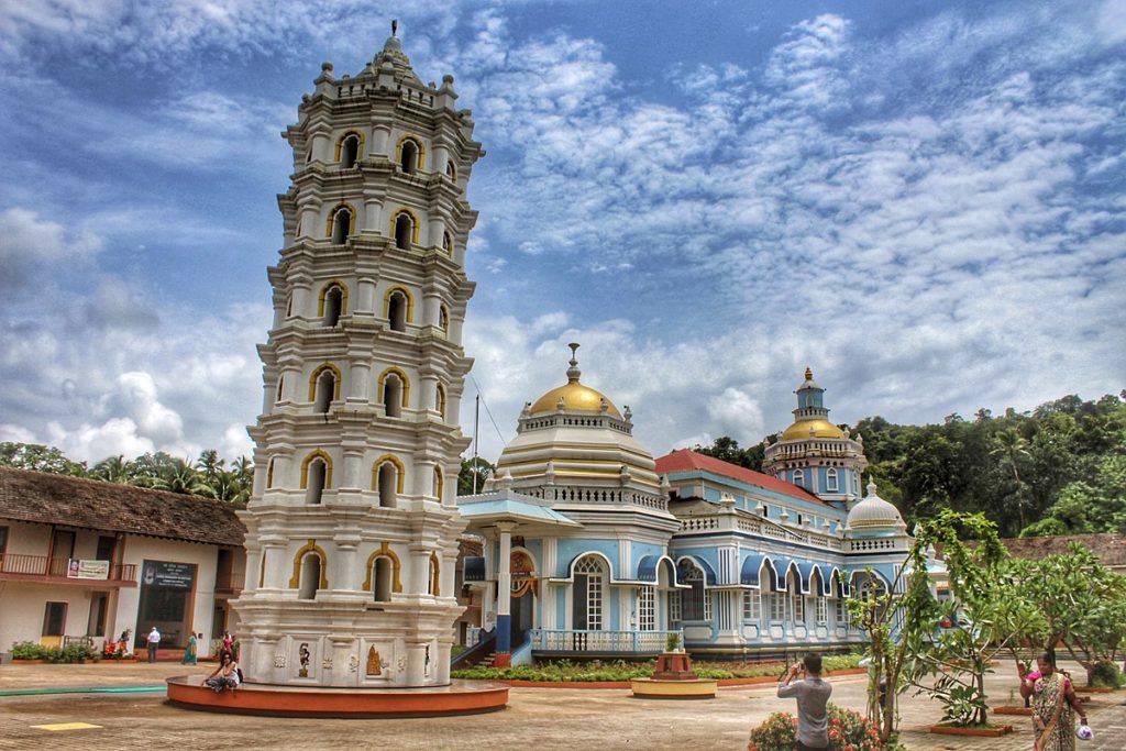 Mangeshi Temple Goa Me Ghumne ki jagah 