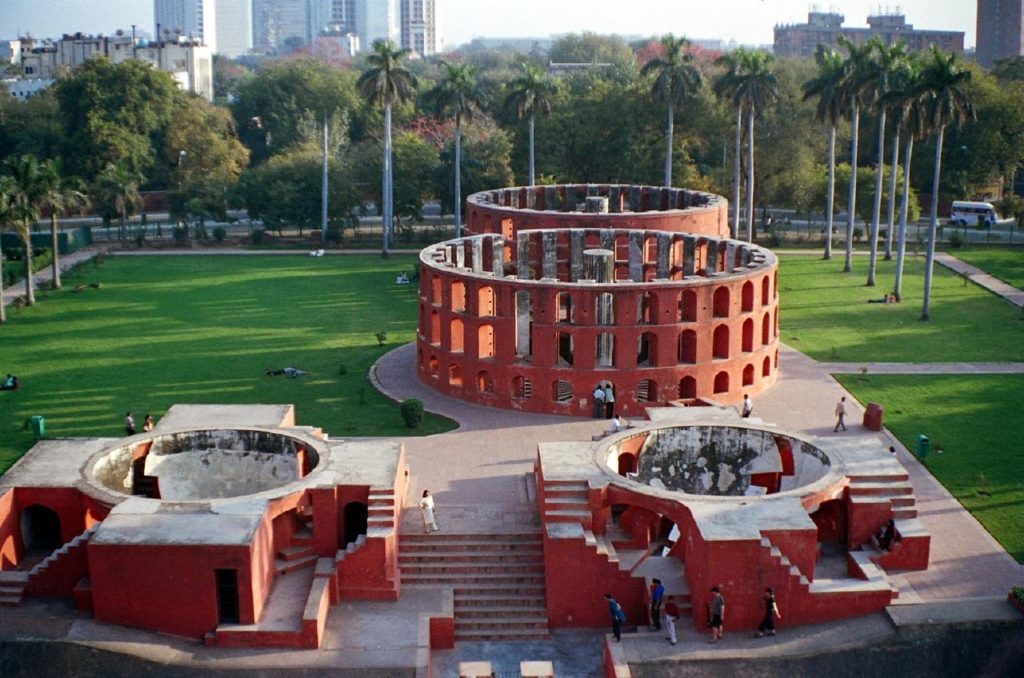 Jantar Mantar Tourist Places In Delhi In Hindi