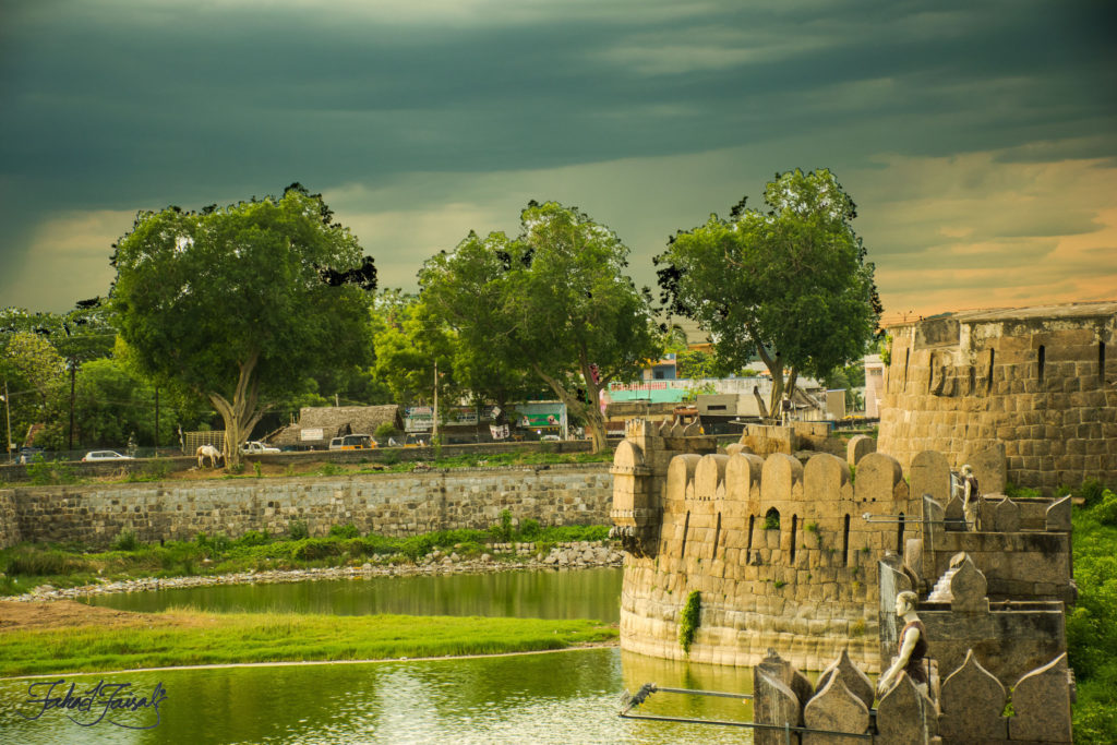 Vellore Fort In Vellore, Tamilnadu Mein Ghumne Ke Liye Khubsurat Paryatan Sthal