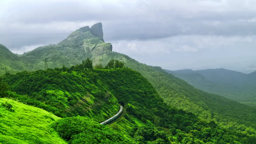 Western Ghats In Pune - Pune Maharashtra Me Ghumne Ki Jagah 