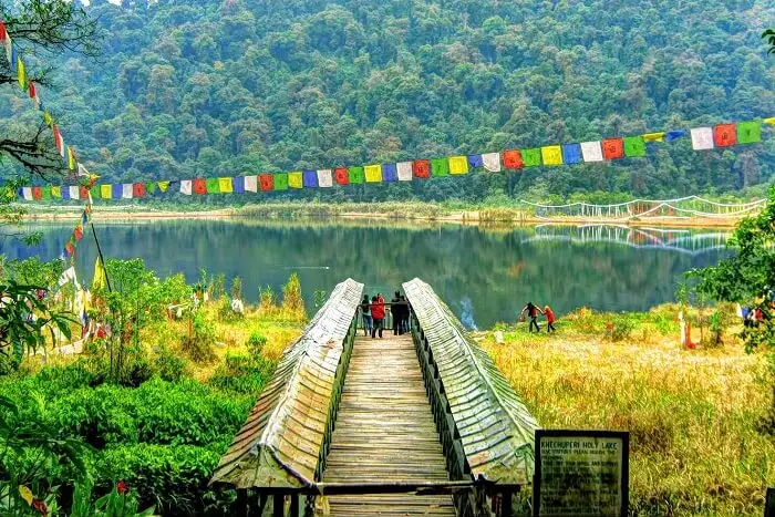 KHECHEOPALRI LAKE places to visit in Sikkim in Hindi
