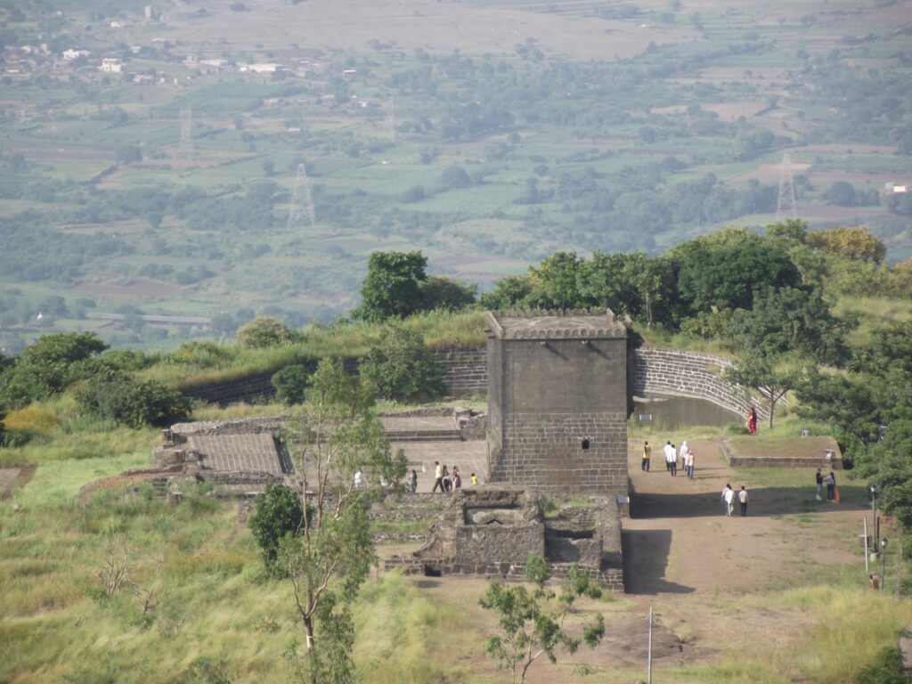 Shivneri Fort Best Place To Visit In Pune In Hindi