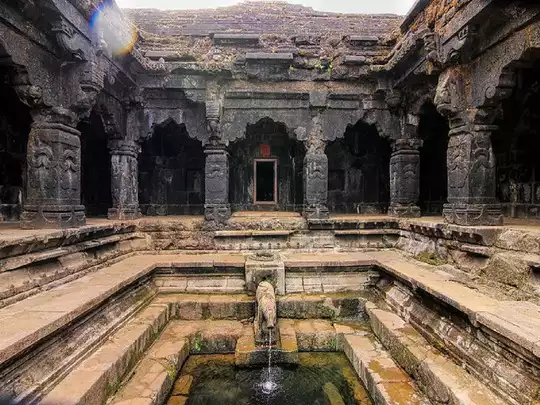 Panchganga Temple Mahabaleshwar Tourist Places in Hindi