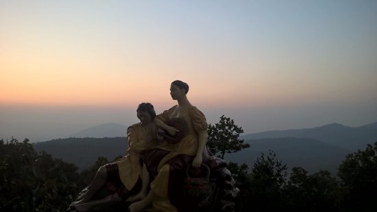 Magnolia Sunset Point Netarhat - Jharkhand me ghumne ki jagah