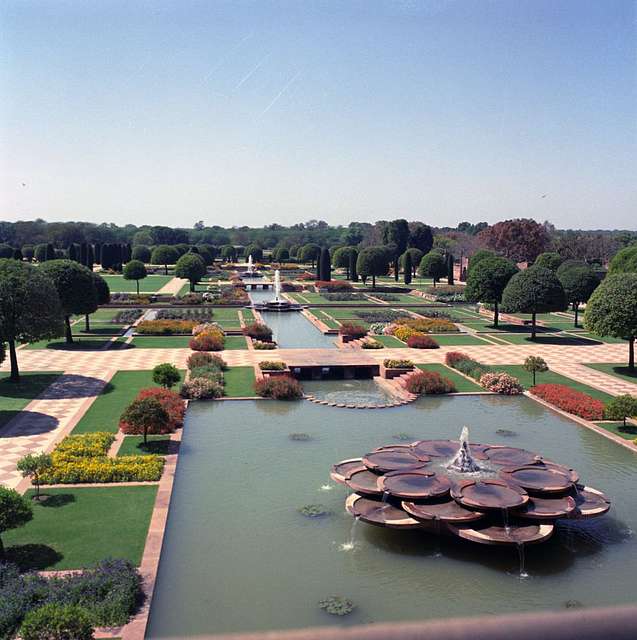 मुगल गार्डन राष्ट्रपति भवन | Rashtrapati Bhavan in Hindi | Delhi tourism in hindi